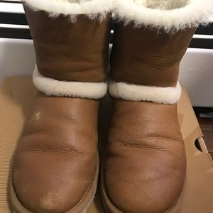 UGG size 7